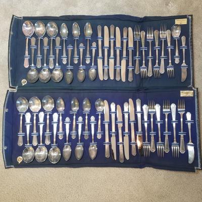 LOT 150F: Wm. Rogers Silverplate Flatware Sets in Anti-Tarnish Cases