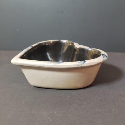 LOT 156L: Rowe Pottery Heart Dish, Salmon Falls Soap Dispenser, Watson Pottery Pear Dish & More