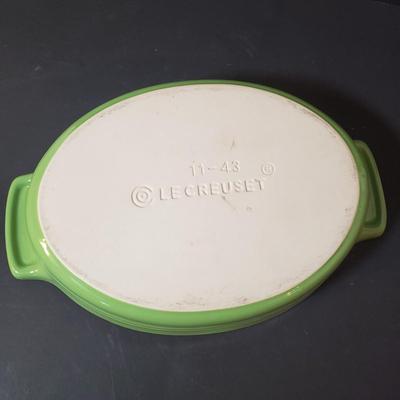 LOT 157L: Le Creuset Baking Dishes & Ramekins