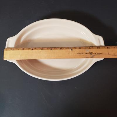 LOT 159K: Le Creuset Pie Plate, Baking Dish & Ramekin