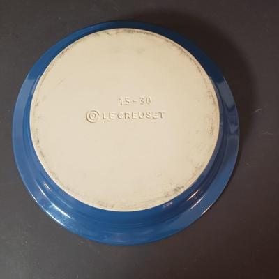 LOT 159K: Le Creuset Pie Plate, Baking Dish & Ramekin