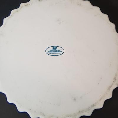 LOT 160K: Blue & White Mixing Bowl Set, Pie Plates & Spongeware Baking Dishes