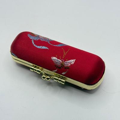 LOT 164J: Fabulous 1962 Revlon Les Mannequins Doll Lipstick No. 9210 w/ REAL Lipstick inside! includes Original Box w/ Lid & Modern...