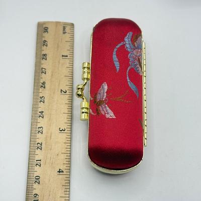 LOT 164J: Fabulous 1962 Revlon Les Mannequins Doll Lipstick No. 9210 w/ REAL Lipstick inside! includes Original Box w/ Lid & Modern...