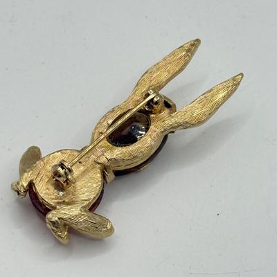 LOT 169J: Trifari Stud Earrings, Rabbit Brooch, Hildie & Jo Bee Charms & More