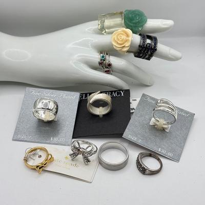 LOT 179J: Costume Jewelry Rings