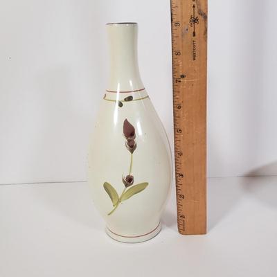 LOT 184K: Williams-Sonoma, Crate & Barrel, Terracotta & Assortment of Bowls made in Italy