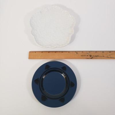 LOT 189K: Blue & White-Spode, Royal Doulton, Pfaltzgraff, Signed Art Pottery & More