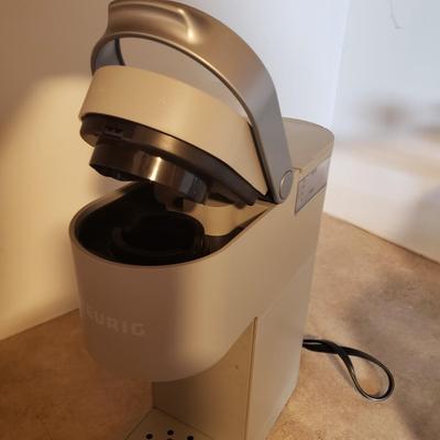 LOT 197K: Assortment of Mugs & Keurig Coffee Maker