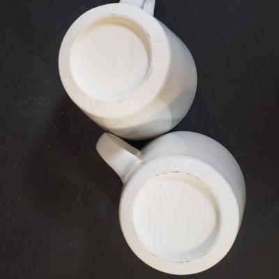 LOT 198K: Black & White Art Pottery, Keith Brymer, Early Rae Dunn Dragonfly Mug, Wedgwood & More