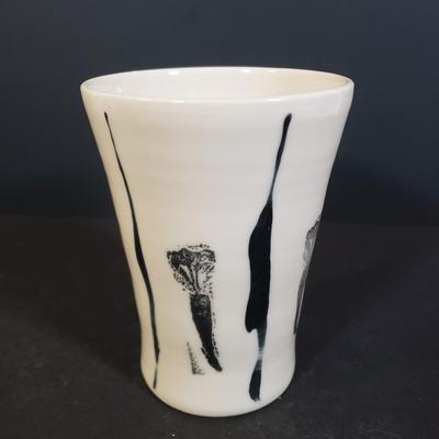 LOT 198K: Black & White Art Pottery, Keith Brymer, Early Rae Dunn Dragonfly Mug, Wedgwood & More