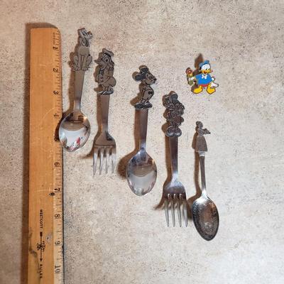 LOT 200K: Walter Baker & Co Hot Cocoa Spoon, Disney Spoons, Donald Duck Pin with Collection of Vibrant Mugs