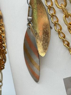 LOT 203J: Goldtone Necklaces, 14kt Gold Post Earrings & More