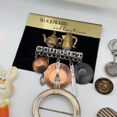LOT 209J: Pin Collection: Woodward Gourmet, Goldtone Eagle, Le Chef & More