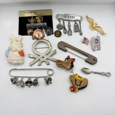 LOT 209J: Pin Collection: Woodward Gourmet, Goldtone Eagle, Le Chef & More