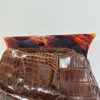 LOT 211L: Vintage Raina Brown "Crocodile" Leather Handbag w/ Tortoise Shell or Bakelite Opening (pre-1950s)