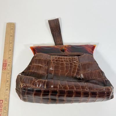 LOT 211L: Vintage Raina Brown "Crocodile" Leather Handbag w/ Tortoise Shell or Bakelite Opening (pre-1950s)