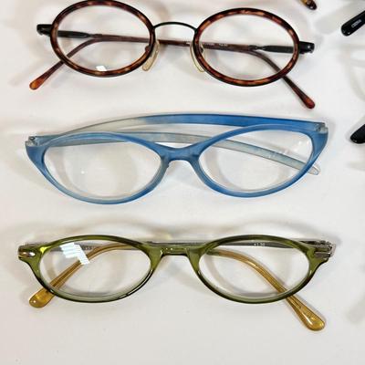 LOT 212L: Reading Glasses