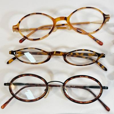 LOT 212L: Reading Glasses