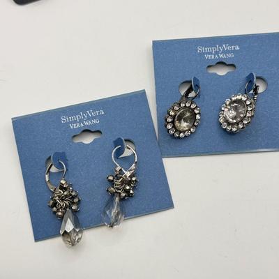 LOT 230J: Six Pairs of NEW Pierced Earrings: Banana Republic, St. Thomas, Simply Vera by Vera Wang & Mia Charro