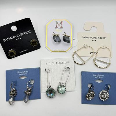 LOT 230J: Six Pairs of NEW Pierced Earrings: Banana Republic, St. Thomas, Simply Vera by Vera Wang & Mia Charro