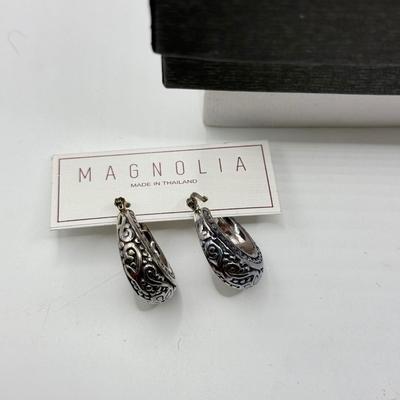 LOT 231J: Lucky Brand Cuff Bracelet, Magnolia Jewelry NWT & Mesh Snake Necklace made in France