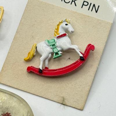 LOT 235J: Merry Christmas Pin Collection: Handmade, Hallmark, Vintage Plastic Pull String & More