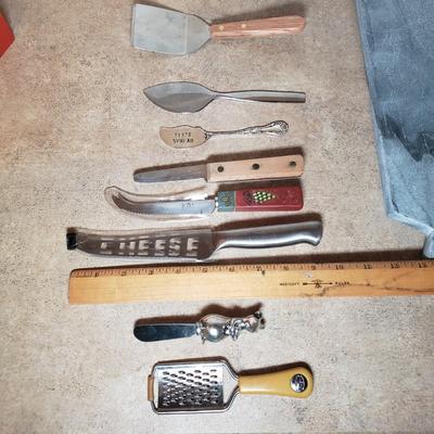 LOT 242K: Cheese Knives & Marble Serving Boards with Wooden Butcher Block