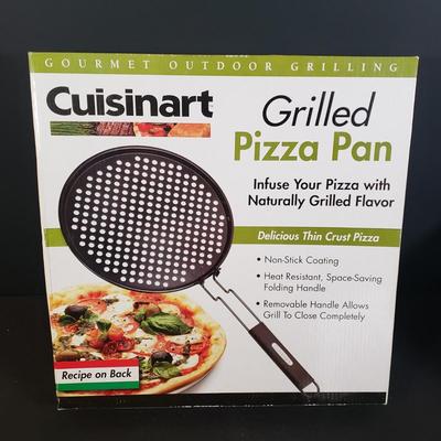 LOT 243L: New in Box Kitchen Items & Knives with Extraklasse German Knife Set