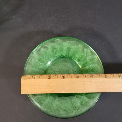 LOT 244K: Uranium Glass Poinsettia Pattern Sherbert Cups & Plates
