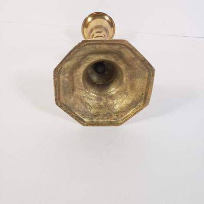 LOT 249L: Virginia Metalcrafters Spiked Candlestick, Brass Reflector Candle Holder, Wooden Spool Candlestick Lamp & More