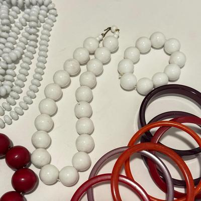 LOT 263L: Mod / Pop Art Jewelry Collection: Bangles, Earrings, Necklaces