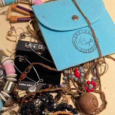 LOT 267L: Craft / Repair Jewelry Lot