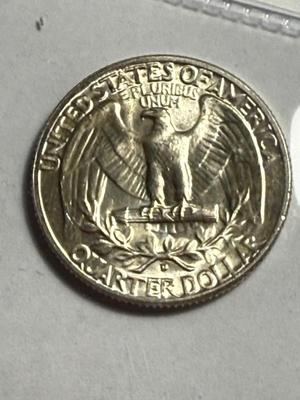 1952-D UNCIRCULATED CONDITION WASHINGTON SILVER QUARTER AS PICTURED.