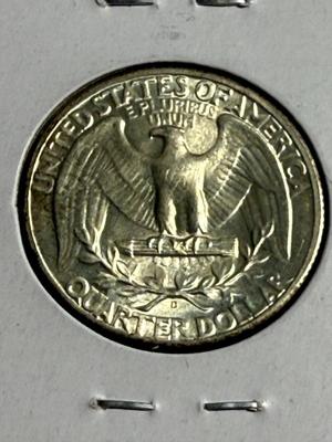 1943-S UNCIRCULATED CONDITION WASHINGTON SILVER QUARTER AS PICTURED.