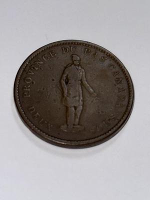 1837 PROVINCE DU BAS CANADA QUEBEC BANK ONE PENNY TOKEN AS PICTURED.