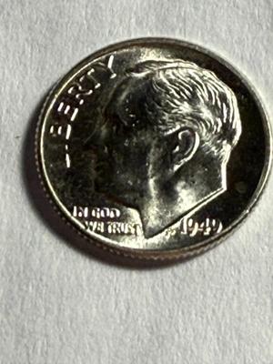1949-D UNCIRCULATED/WHITE ROOSEVELT SILVER DIME AS PICTURED.