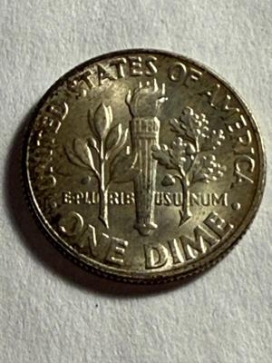 1946-P UNCIRCULATED/LIGHTLY TONED ROOSEVELT SILVER DIME AS PICTURED.