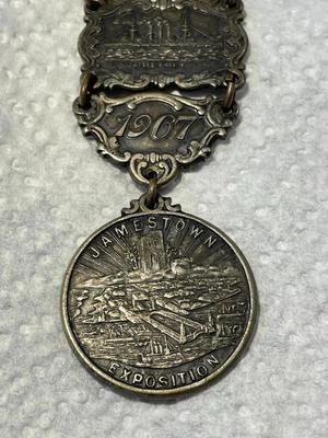 ANTIQUE 1607/1907 JAMESTOWN Ter-Centennial Exposition Silver Watch Fob in Good Preowned Condition.