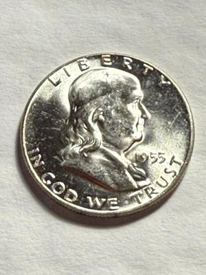 1955 BU CONDITION SILVER FRANKLIN HALF DOLLAR FROM AN ORIGINAL ROLL AS PICTURED.