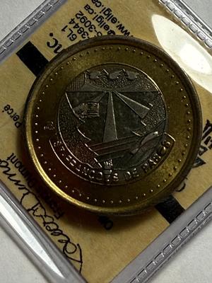 CANADA ST FRANCO DE PABOS 2001 BI-METALLIC $3 TOKEN MINTAGE-1000 SIGNED BY FRANCIS DUMONT AS PICTURED.