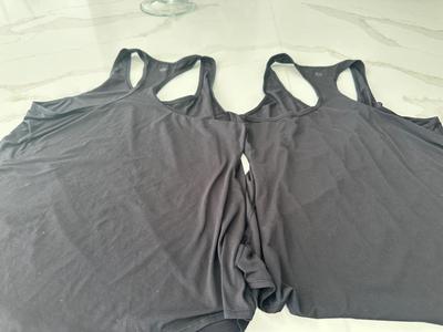 4 Ladies tank tops Sportswearsize Large with Racerback