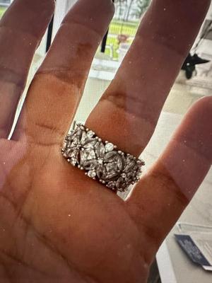 Custom jewelry ladies ring size 7