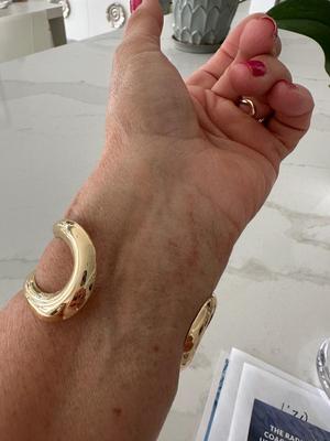 Gold tone ring and bracelet