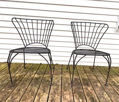 Round Back Iron Chair Set