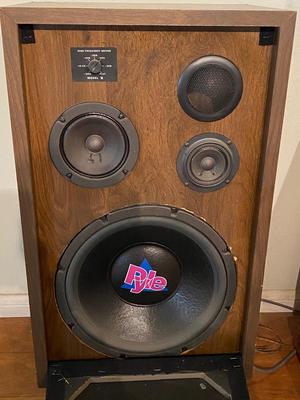 Vintage PYLE High Frequency Driver Home Stereo Wood Case Speakers Model V with Speaker Stands