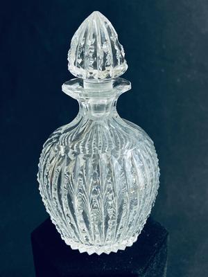 Beautiful Antique Cut Glass Perfume Scent Bottle with Stopper