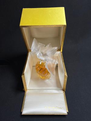 AMAZING 6" LALIQUE Nina Ricci Double Dove SEALED perfume 3 1/3 oz