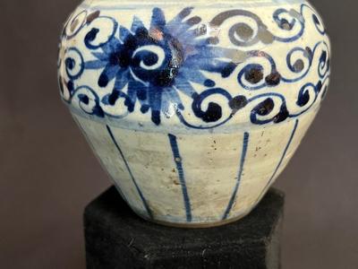 Antique Chinese Blue White Porcelain Ginger Jar Wooden Lid
