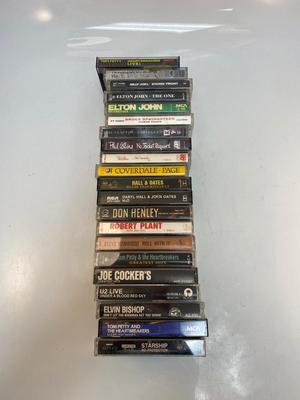 1980s 1990s Mixed Lot of Cassette Tapes Elton John Hall & Oates Don Henley Classic Rock n Roll